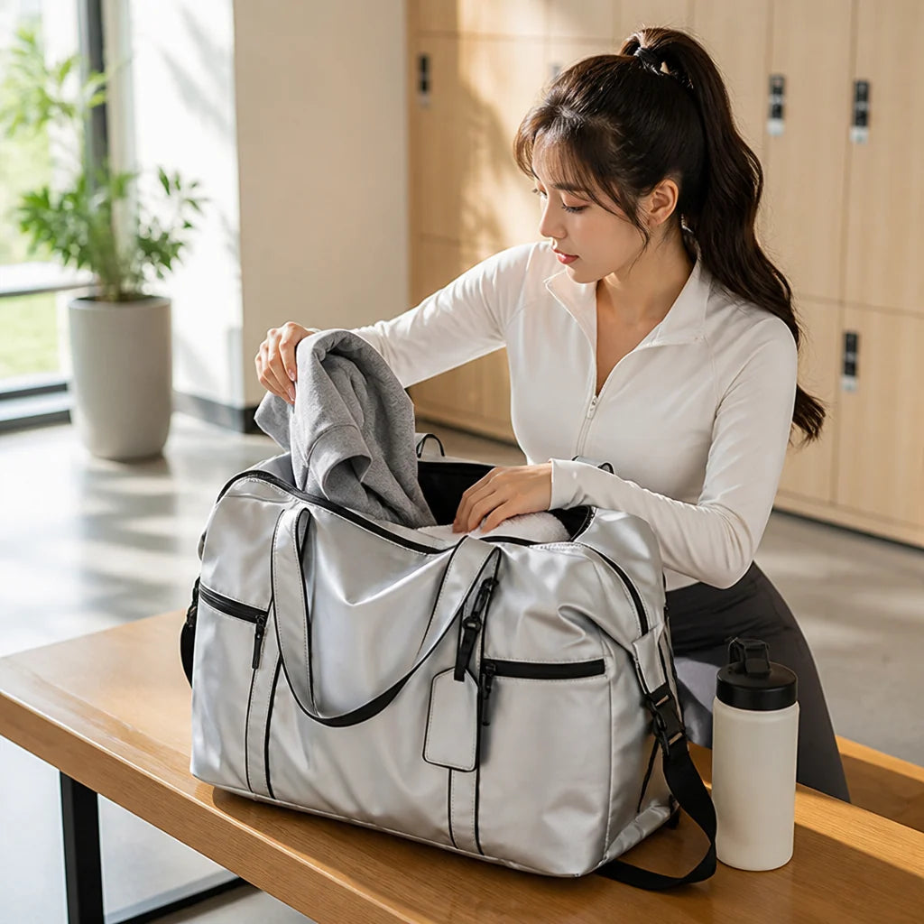 Water-repellent sturdy sports bag