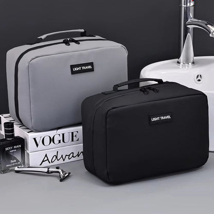 Toiletry bag with hanger – waterproof, 24x16x11cm