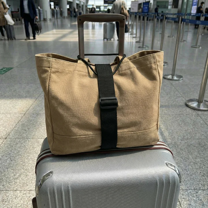 Luggage strap with click fastener – hands free