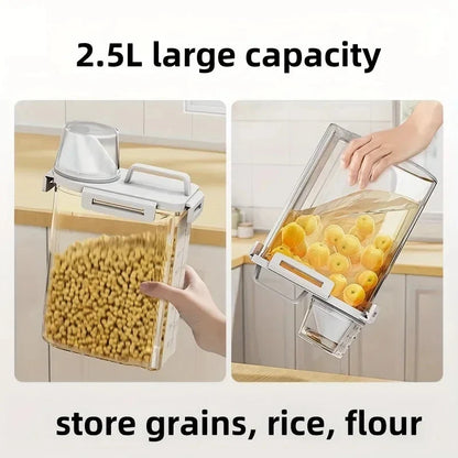 Storage container with fresh-keeping lid 2.5L