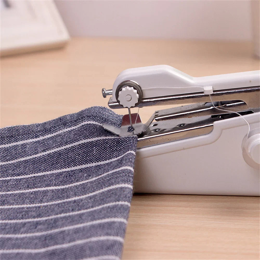SpeedStitch Mini – Portable Hand Sewing Machine