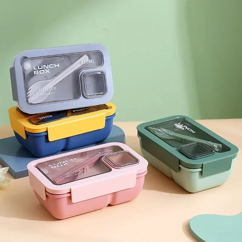 Bento Lunchbox for on the go with cutlery