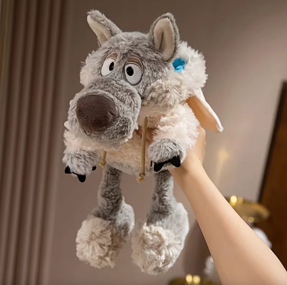 ShadowSnug™ — Experience Comfort with the Cuddle Friend That Warms Your Heart