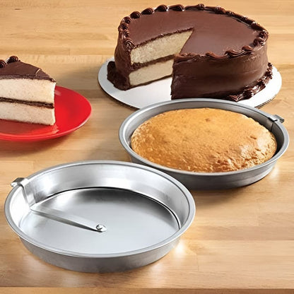 Cake mold with release mechanism