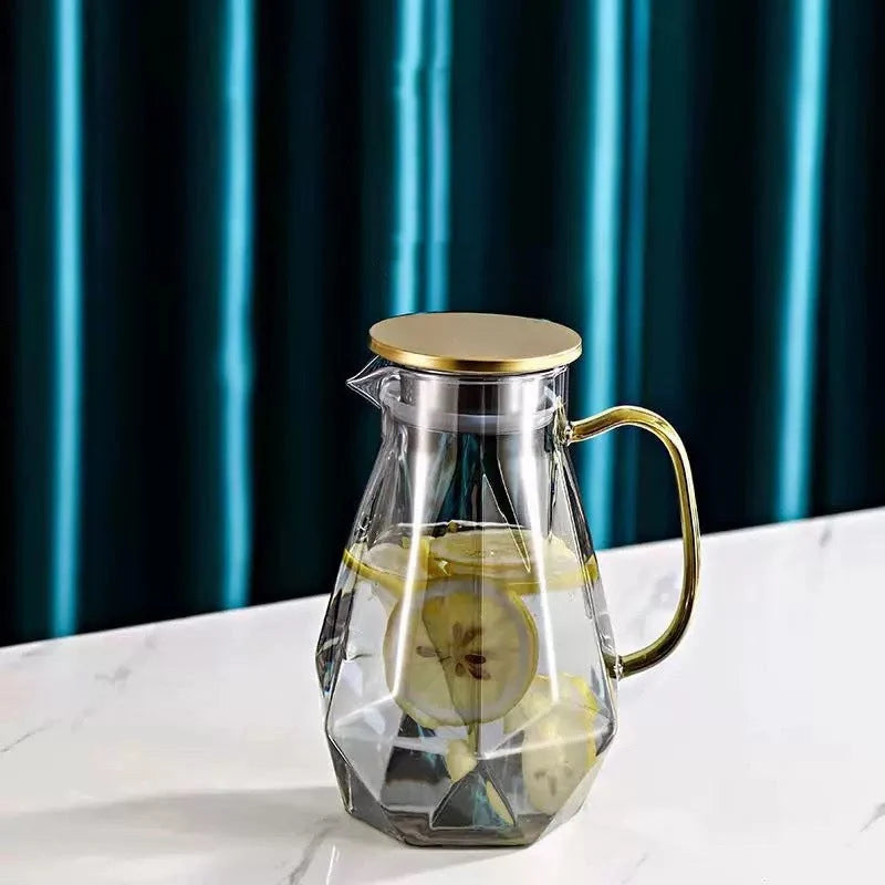 ThermaQuench™ Carafe — Unshakeable Elegance for Limitless Enjoyment at Every Temperature
