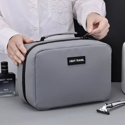 Toiletry bag with hanger – waterproof, 24x16x11cm