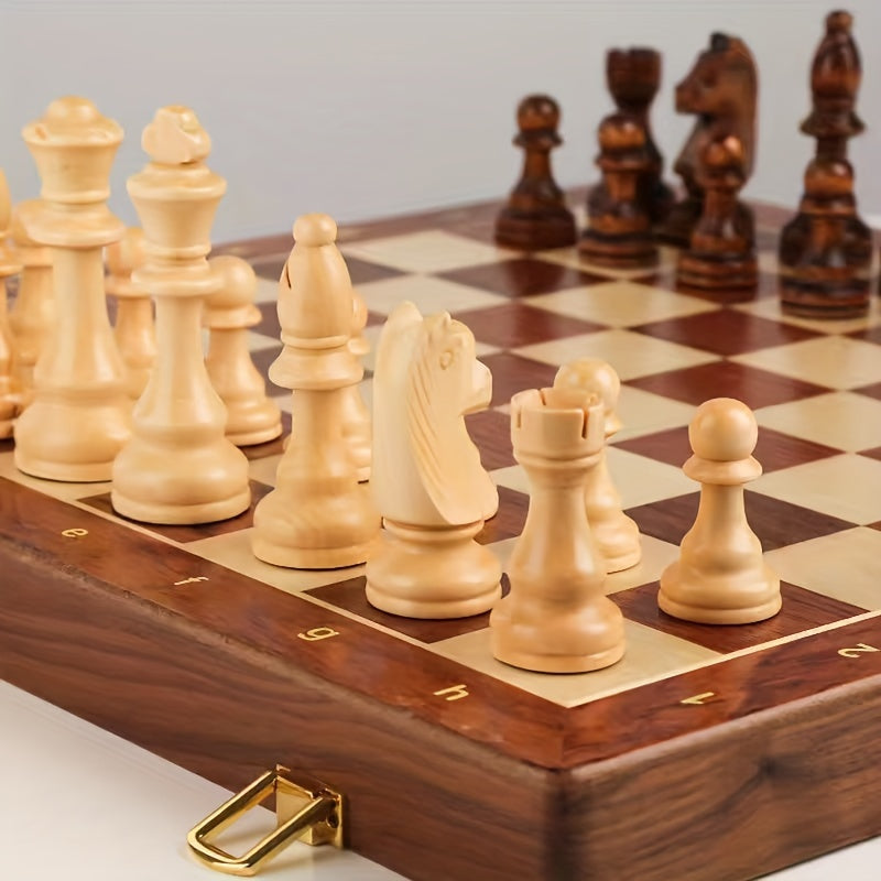 Foldable Wood Chess Set with Chess Pieces