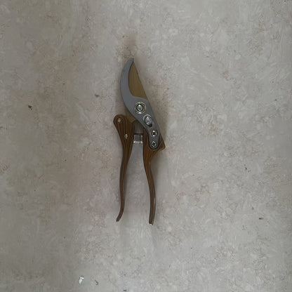 Ergonomic SK5 Garden Shears with Wooden Handle