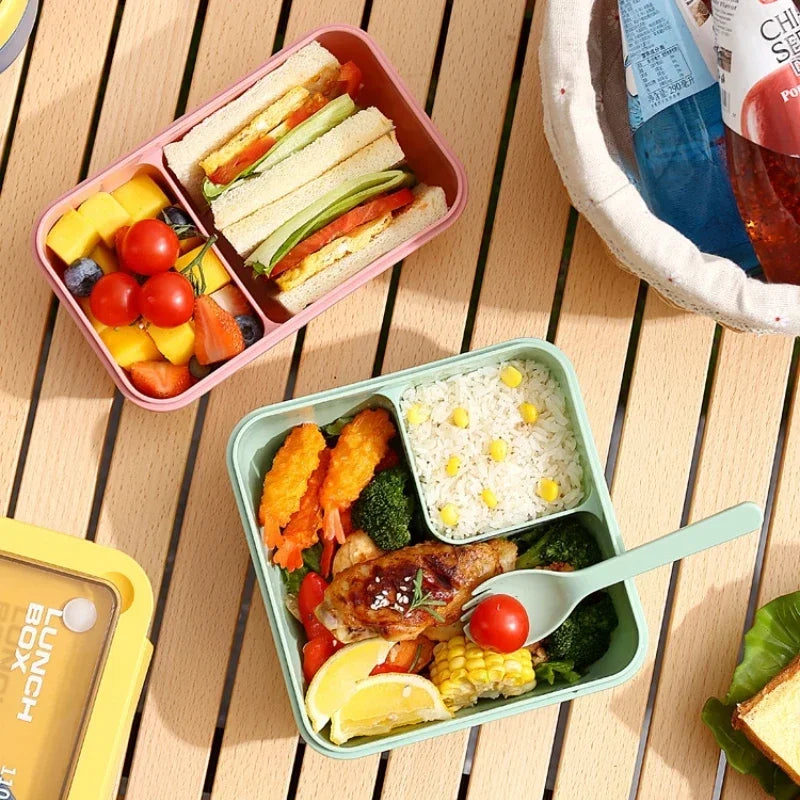 Bento Lunchbox for on the go with cutlery